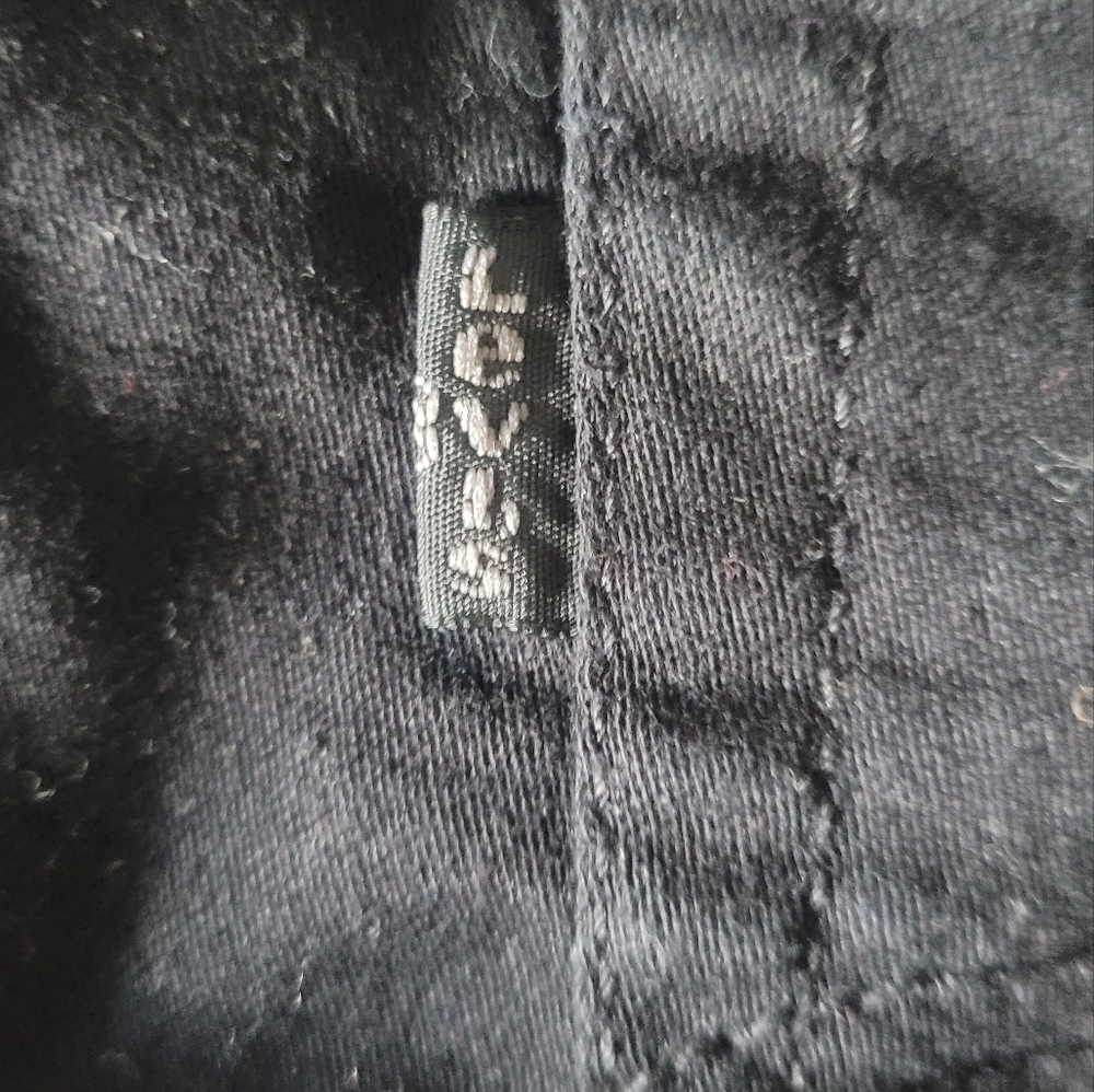 Levi Strauss And Co Black Denim Cute And Classic. Highrise. 2.5" Inseam - Picture 7 of 9